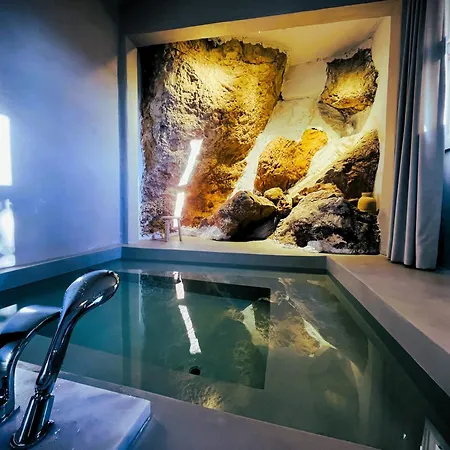 Calestia Boutique House Apartament *